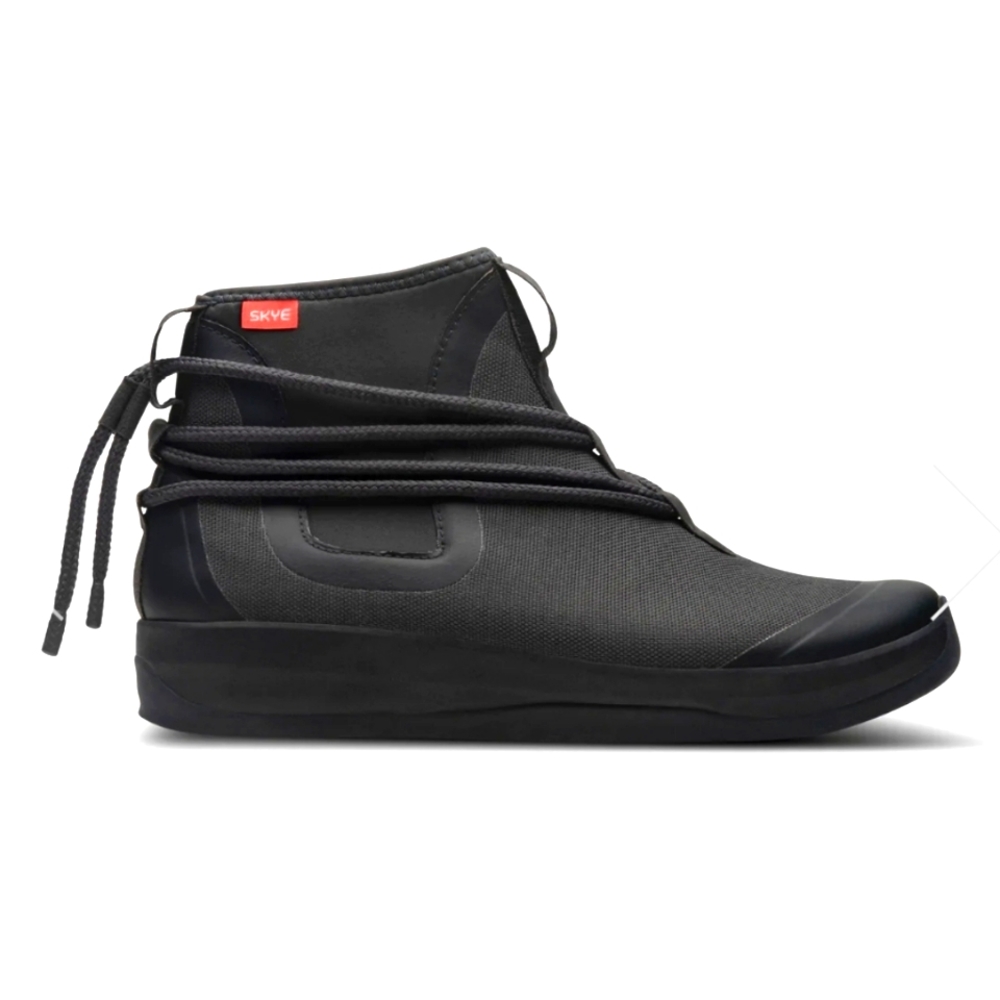 New in box Skye Pembrtn Boots
